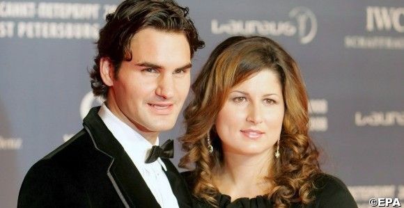Roger Federer announces girlfriend is pregnant