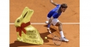 Roger Federer Meets The Easter Bunny thumbnail