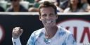 BERDYCH ENGAGEMENT NEARLY FOILED BY BAD WEATHER thumbnail