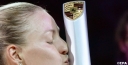 WTA – STUTTGART PORSCHE TENNIS IS WON BY KERBER WHO FIGHTS BACK TO TAKE SINGLES TITLE & BETHANIE MATTEK – SANDS WINS THE DUBS WITH SAFAROVA thumbnail