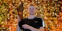 KYLE EDMUND BEATS ANDY MURRAY TO WIN “TIE BREAK TENS” IN LONDON AT THE ROYAL ALBERT HALL, HE MORE THAN DOUBLES HIS 2015 PRIZE MONEY IN ONE NIGHT, RESULTS AND ORDER OF PLAY FOR SUNDAY, HENMAN / MALISSE / MCENROE ALL SCHEDULED thumbnail